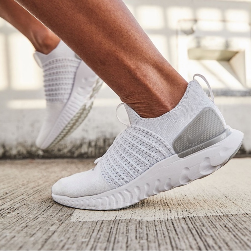 Nike React Phantom Flynit Running Shoes